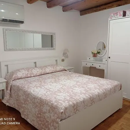 Lucky - Juwel Im Historischen Zentrum Apartman *